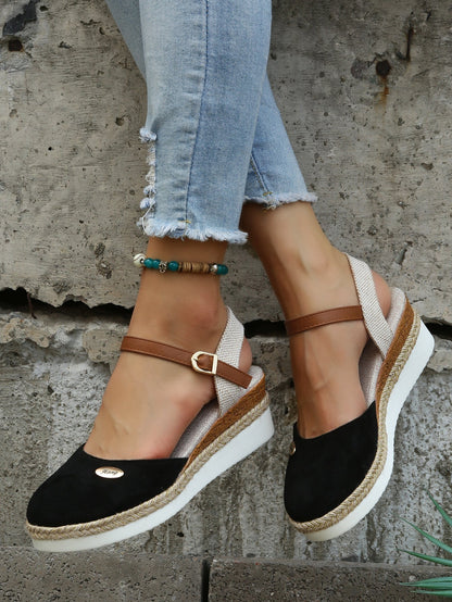 Espadryle damskie | koturn, plecione detale