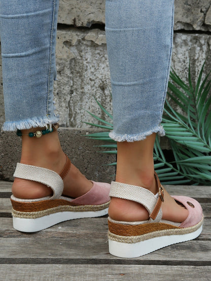 Espadryle damskie | koturn, plecione detale