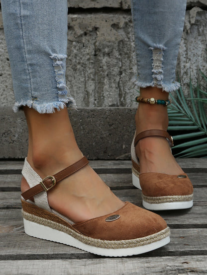 Espadryle damskie | koturn, plecione detale
