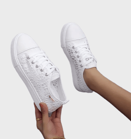 Sneakersy damskie | koronkowe zdobienie