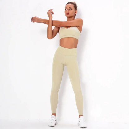 Dres sportowy damski | funkcjonalne kieszenie