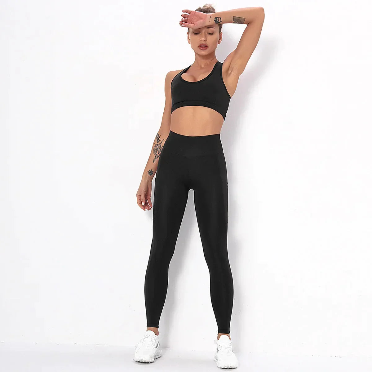 Dres sportowy damski | funkcjonalne kieszenie