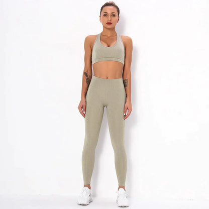 Dres sportowy damski | funkcjonalne kieszenie
