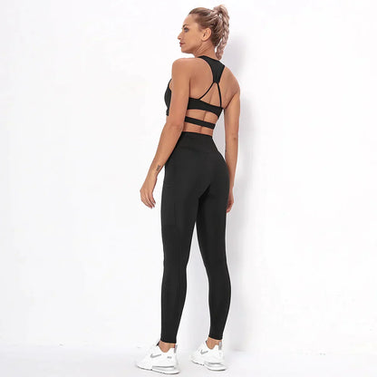 Dres sportowy damski | funkcjonalne kieszenie