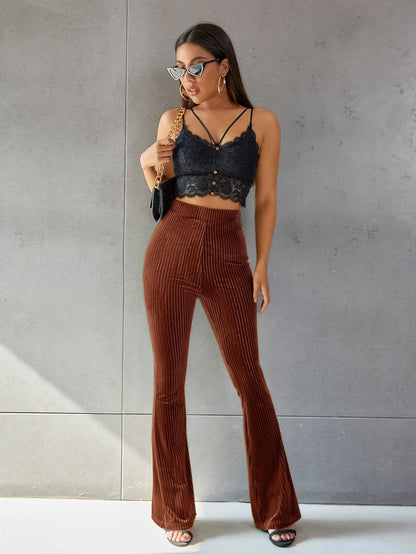 Spodnie sztruksowe damskie | rozszerzane nogawki