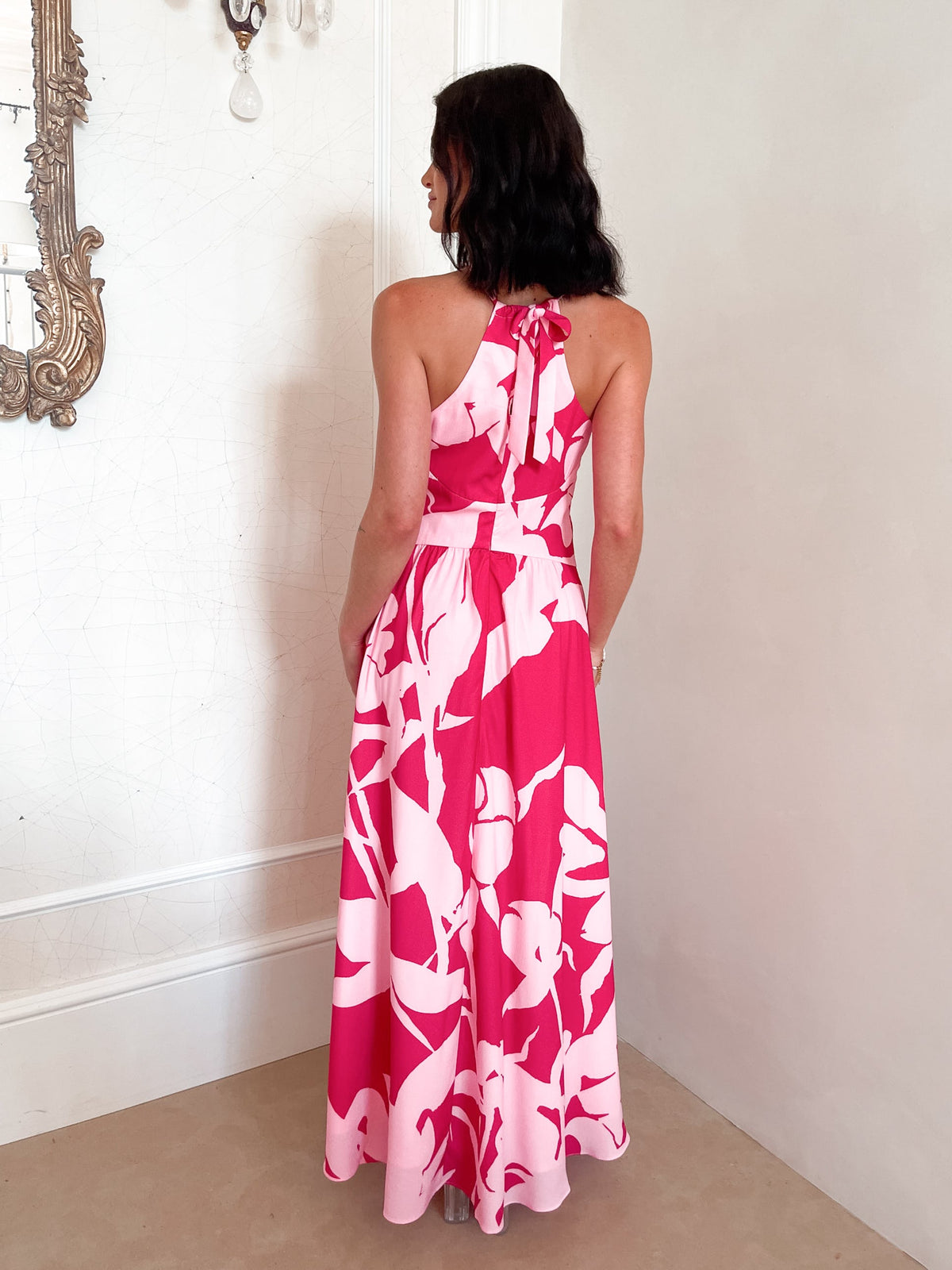 Sukienka maxi | dekolt halter, kwiatowy print
