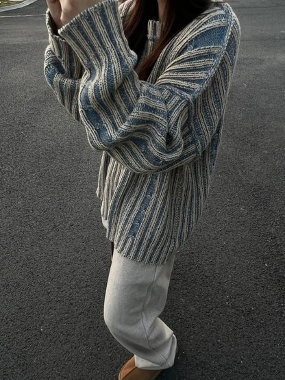 Sweter damski | paski, opadające ramiona