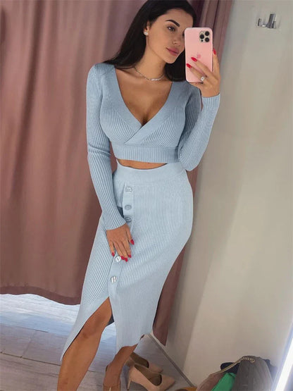 Ariana - Komplet damski dwuczęściowy | Krótki top z dekoltem V, długa spódnica, guziki | Elegancki styl na wyjście
