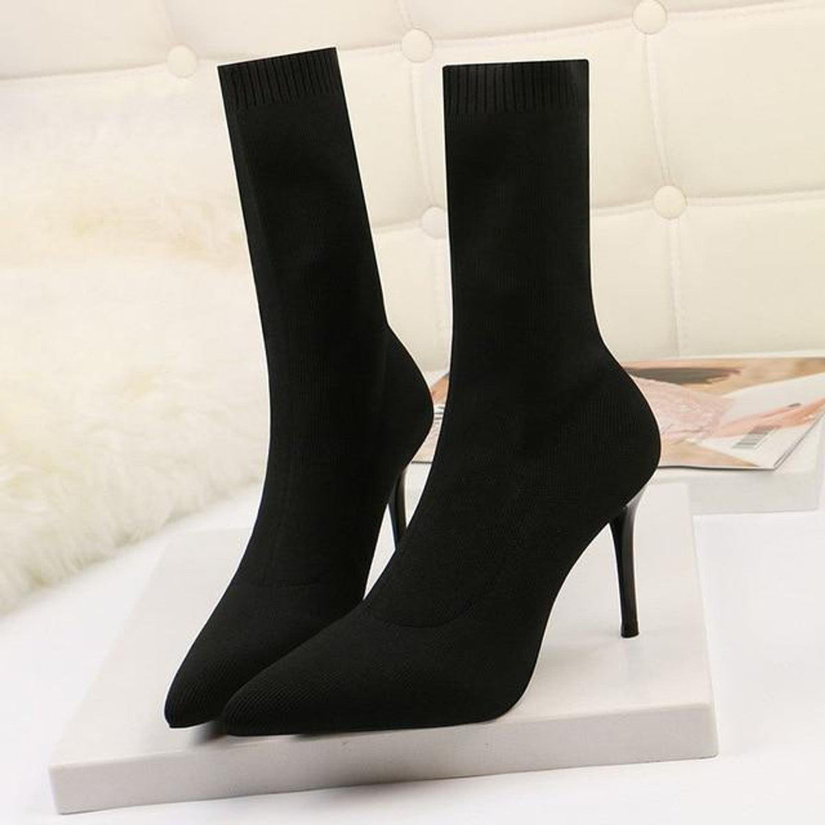 Buty damskie na obcasie | zamknięty nosek, 7 lub 9 cm