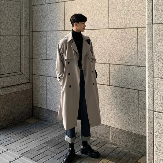 Trencz męski długi z paskiem | Regulowany pasek, boczne kieszenie, zapięcie z przodu | Elegancki styl na jesień